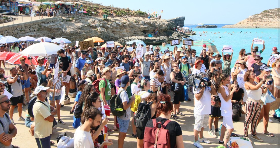 Civil society as an alternative government