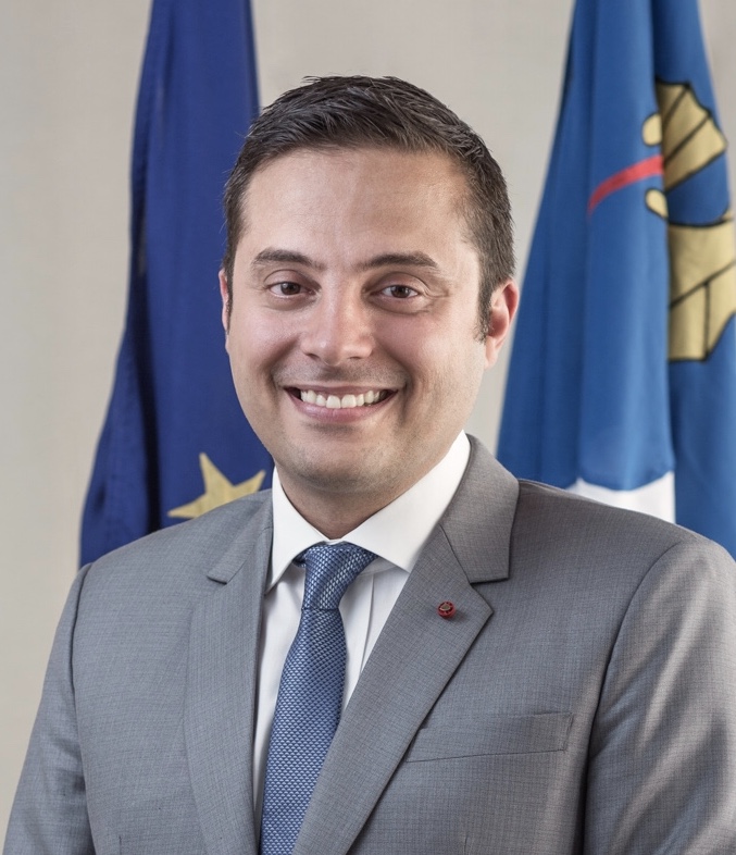 Conrad Borg Manché is joining Conservative politics: he is a candidate for the European Conservatives and Reformists