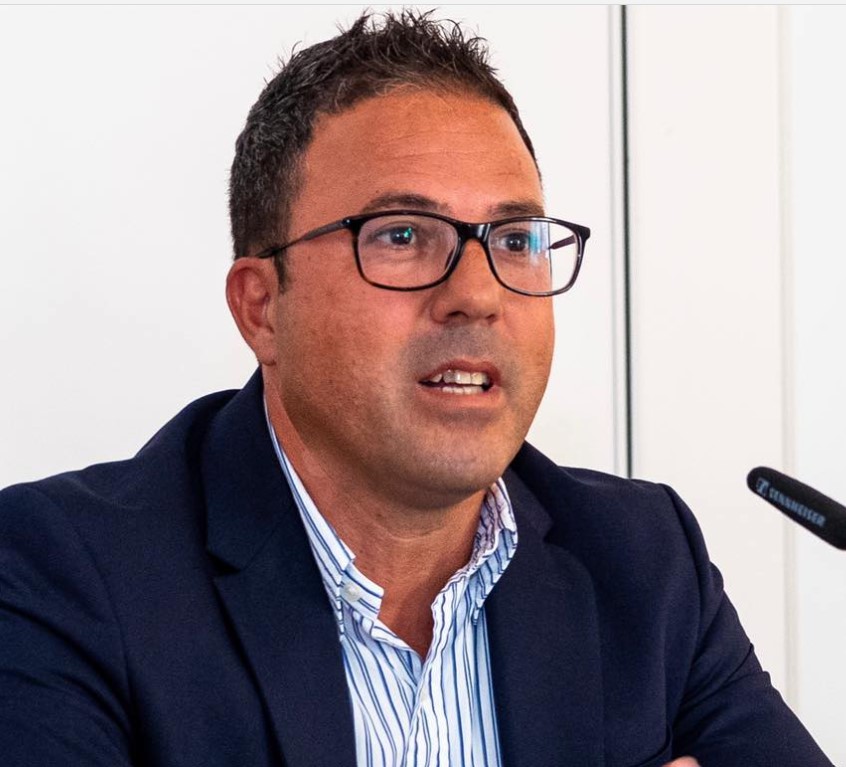 Government executives are as much responsible as politicians