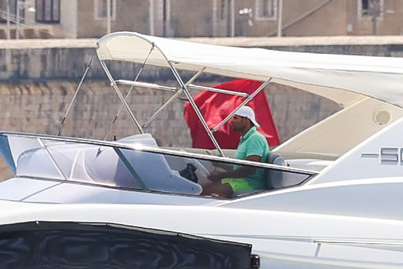 Dear Leader is off to Greece