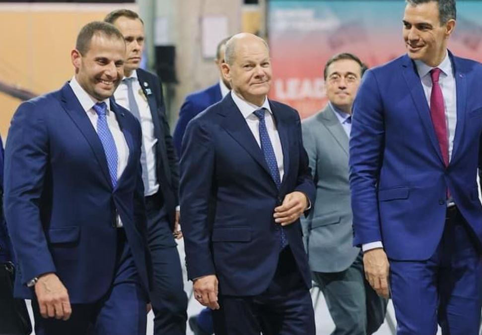 Prime Minister Robert Abela refused to condemn Hamas when asked in Malta, but condemned Hamas at the Socialist Congress in Malaga
