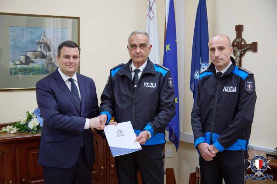 Police Deputy Commissioner Sandro Gatt is set to resign