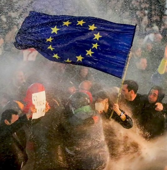 “Russian law” in Georgia postponed for Parliament’s vote today at noon