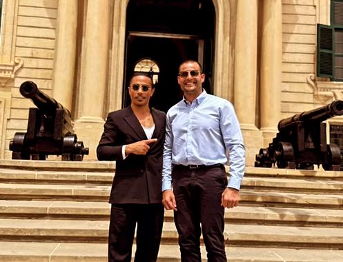 Supreme Leader meets Restaurateur as Rome burns