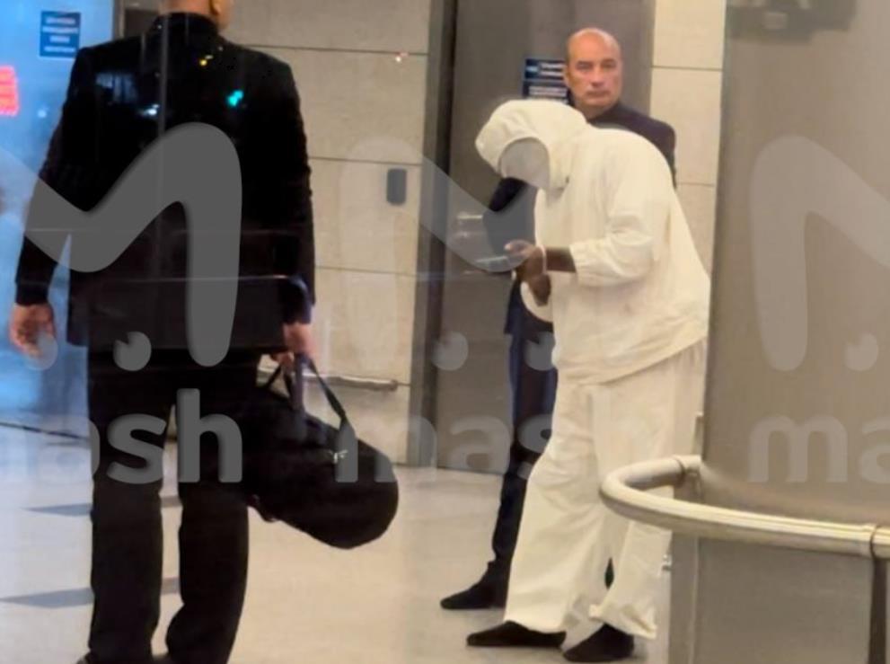 Kanye West is broke, so he went to Moscow