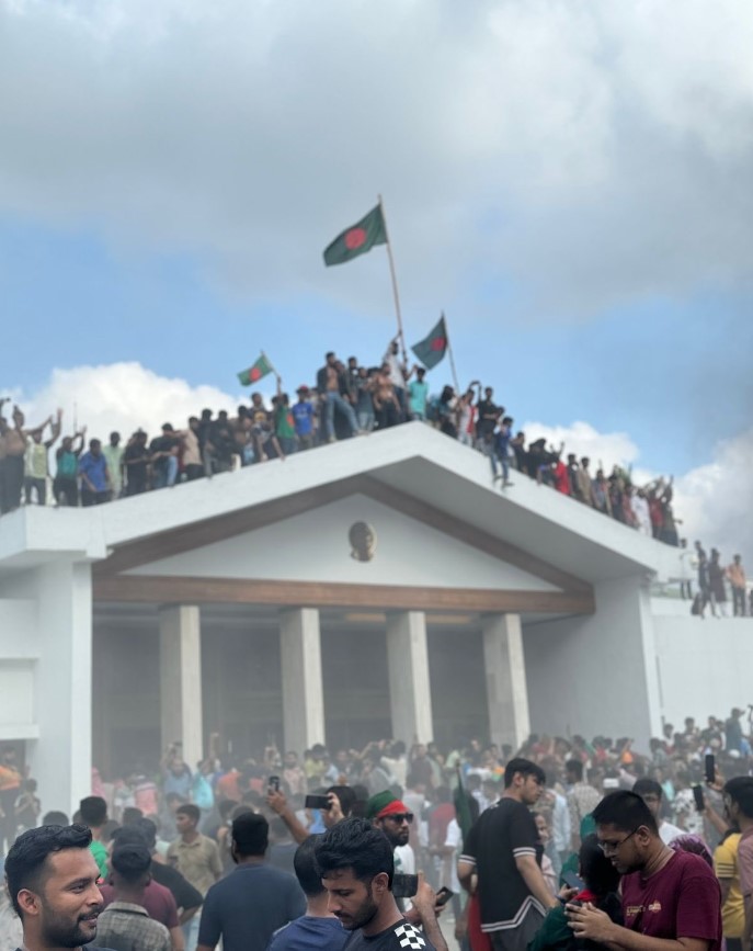 Prime Minister Sheikh Hasina flees Dhaka to India in a military helicopter as her apartment is stormed