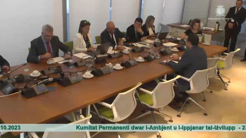 Some questions by PN MPs but no pushback on the change to the Local Plans of Villa Rosa