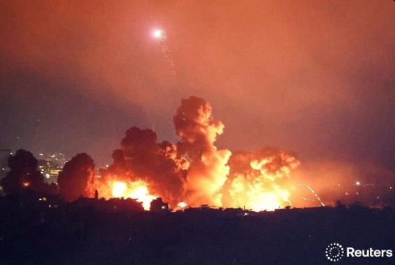 Israel bombs south Beirut with bunker-buster bombs: also targets a Red Cross convoy in the south of Lebanon