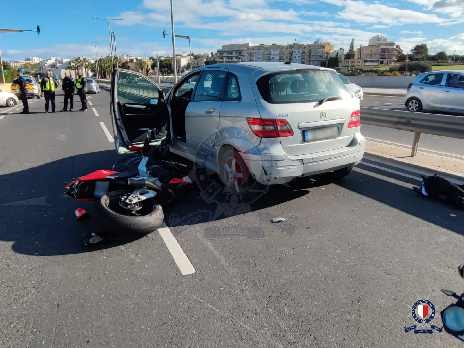Motorcyclist in danger of dying after multi-vehicle collision in Naxxar