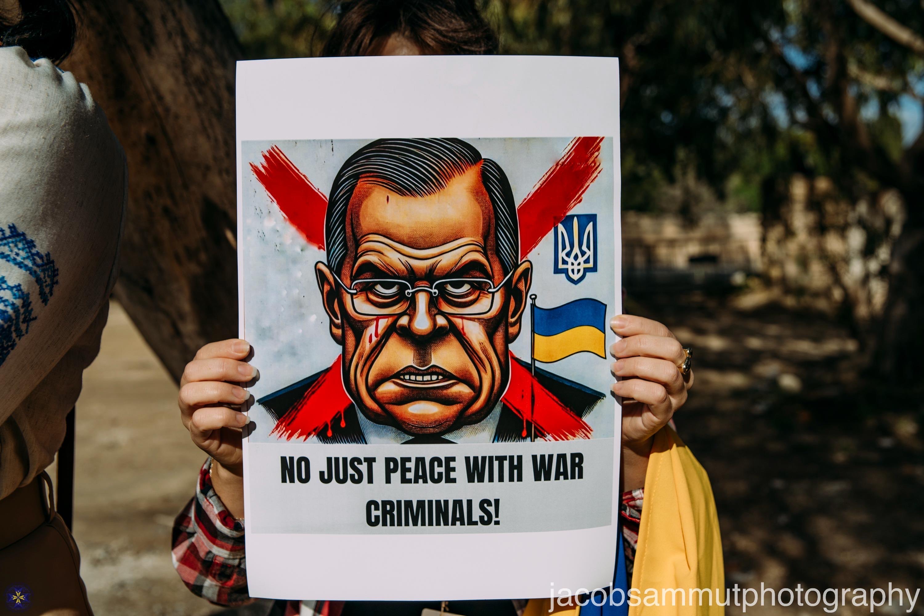 Ukrainians in Malta protest Russia’s Foreign Minister presence at the OSCE’s conference