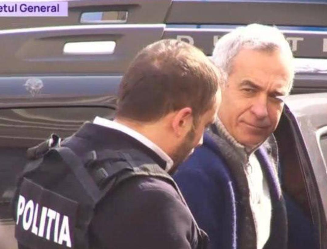 Rifles, grenades, cash and connections with Russian military: Calin Georgescu blames a Bolshevik conspiracy