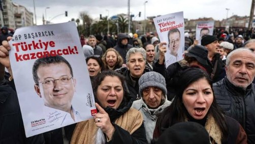 Massive protests in Turkey after Mayor of Istanbul and many others are arrested