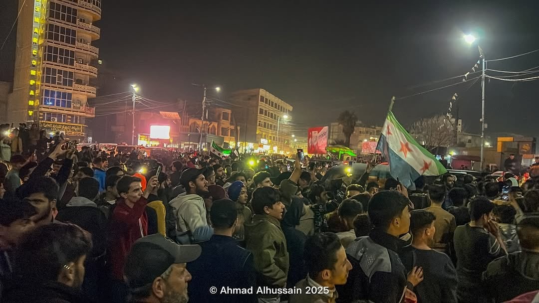 Massive celebrations across Syria over integration agreement with the Kurds