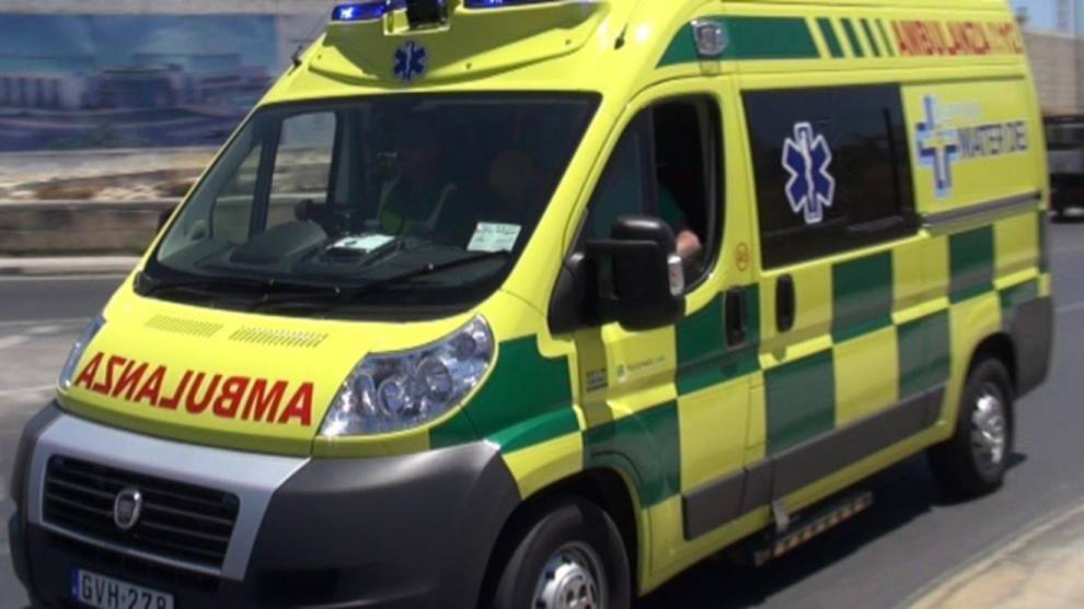 75-year-old man seriously injured after being hit by car in Raħal Ġdid