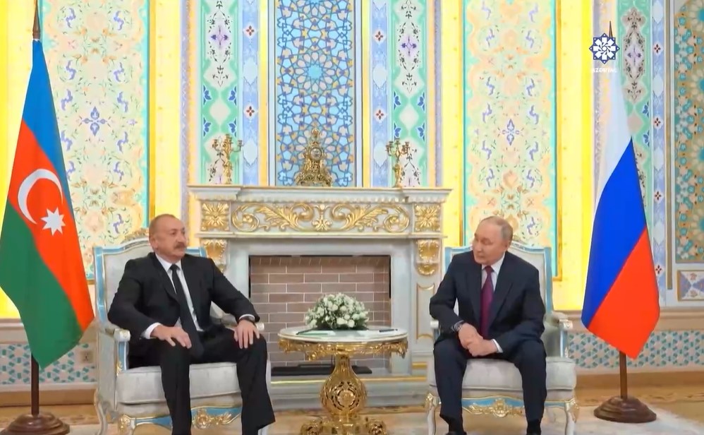 Vladimir Putin apologises to Azerbaijan with President Aliyev during meeting in Tajikistan