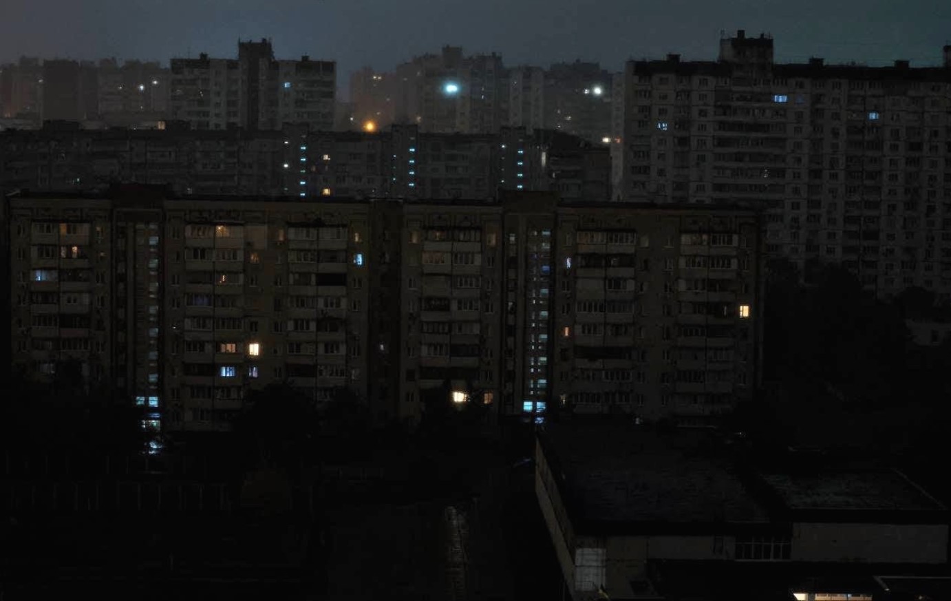 Ukrainian cities targeted by more than a hundred drones and missiles: Russia strikes power plants
