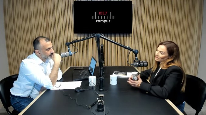 The rise of Dumb Media