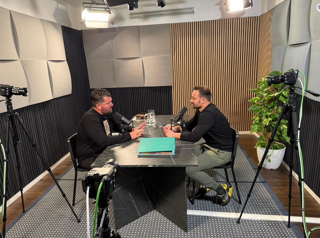 Podcast show with convicted pedophile Justin Haber was sponsored by the Ministry of Transport and the Ministry for Energy and the Environment