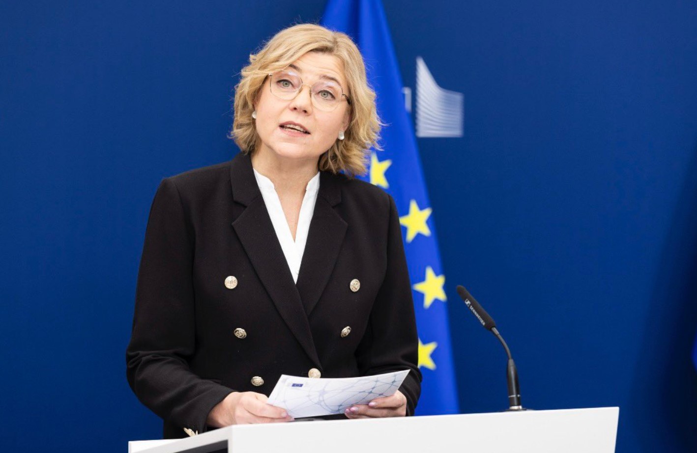 EU begins probe on X.com and Grok over sexualised deep-fakes and pedophile content