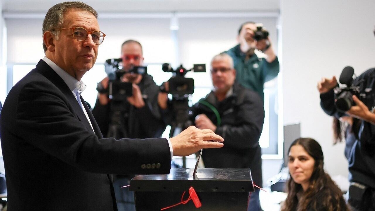 António José Seguro wins Presidential run-off in Portugal in the backdrop of violent storms