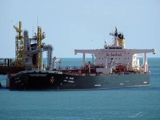 France seizes Russian shadow fleet tanker off the Sicilian coast