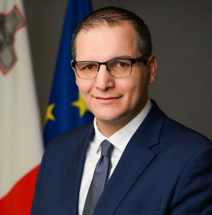 Top civil-service diplomat reinstated to his post