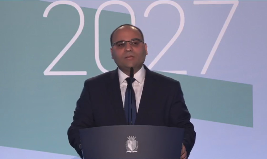 Finance Minister invokes the Bible to explain why populist measures are being postponed